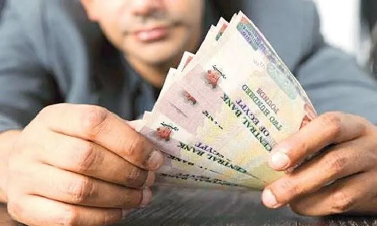تقديم المساعدة لأحد الأبناء في ظل ظروف صعبة… هل يُعتبر ذلك تمييزًا بينهم؟ تقديم المساعدة لأحد الأبناء في ظل ظروف صعبة… هل يُعتبر ذلك تمييزًا بينهم؟