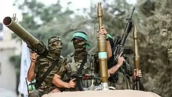 تقرير عبراني: اتفاق أمني إسرائيلي حول إمكانية إبرام صفقة تبادل مع حماس تقرير عبراني: اتفاق أمني إسرائيلي حول إمكانية إبرام صفقة تبادل مع حماس