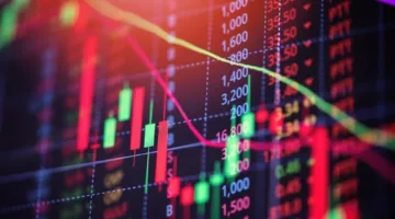 تقلبات الأسواق تدفع المستثمرين إلى سحب أموالهم من صناديق الأسهم والاتجاه نحو السندات.