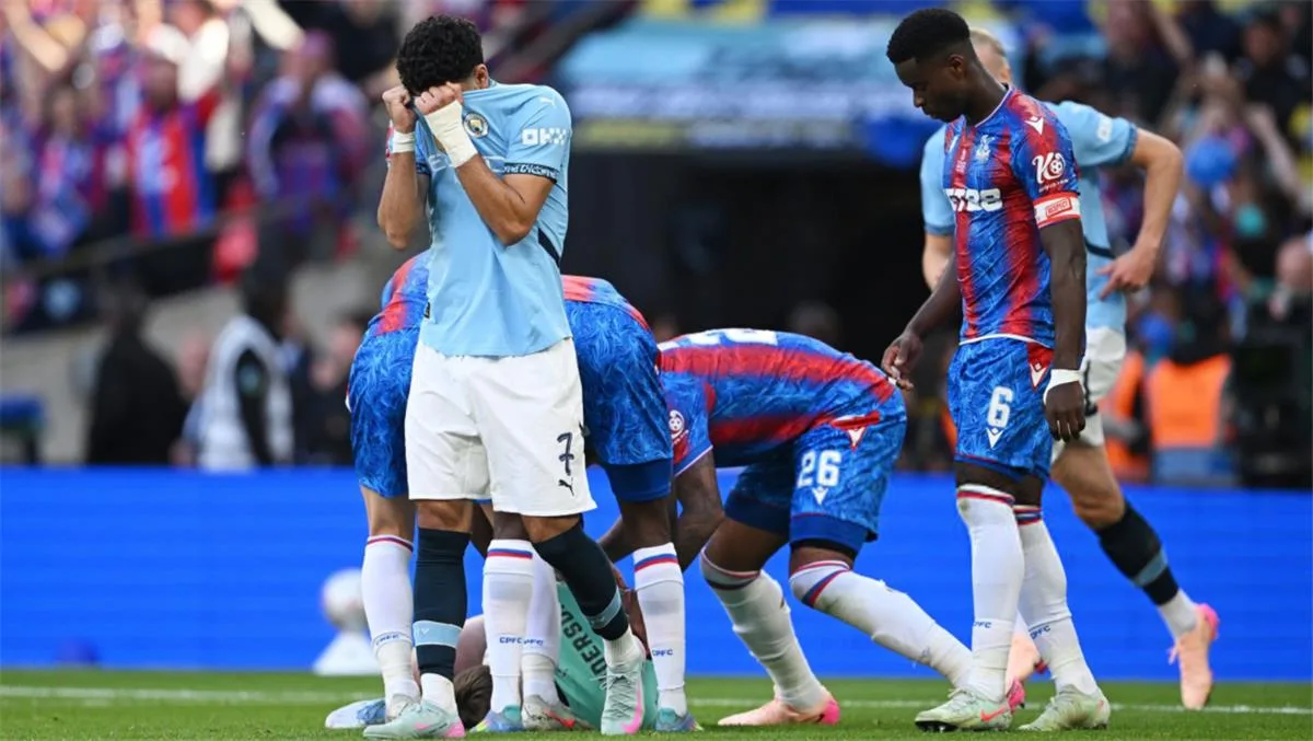 تقييم أداء عمر مرموش في مباراة نهائي كأس الاتحاد الإنجليزي بين مانشستر سيتي وكريستال بالاس تقييم أداء عمر مرموش في مباراة نهائي كأس الاتحاد الإنجليزي بين مانشستر سيتي وكريستال بالاس