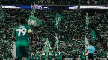 أهلي جدة يحقق الفوز على الرياض من خلال ركلة جزاء في ختام دوري روشن