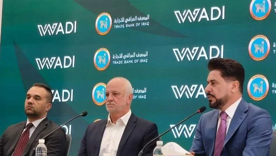 تلبية احتياجات المدرب غراهام أرنولد: موعد وصول الطاقم الفني المساعد.