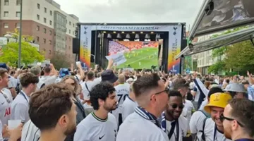 تماس بين مشجعي يونايتد وتوتنهام قبل مباراة النهائي بدوري أوروبا (فيديو)