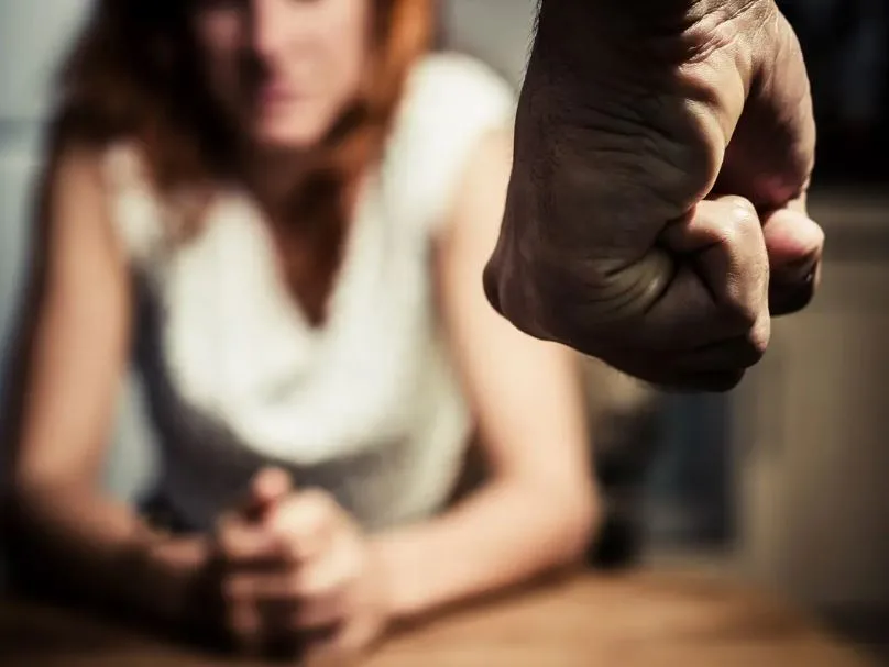 رقم الطوارئ لمكافحة العنف ضد النساء في ألمانيا يسجل زيادة قياسية في المكالمات عام 2024 رقم الطوارئ لمكافحة العنف ضد النساء في ألمانيا يسجل زيادة قياسية في المكالمات عام 2024