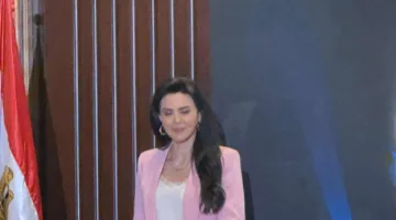 انطلاق مراسم توزيع جوائز الإنتاج الدرامي بحضور مشاهير الفن