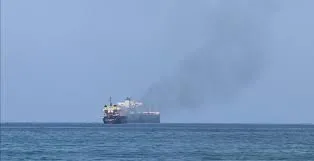 تضرر مدمرة جديدة من كوريا الشمالية خلال مراسم الإطلاق بحضور كيم جونج أون