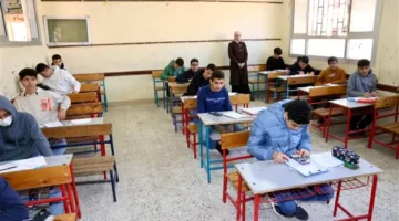 تنطلق امتحانات نهاية العام للمواد غير المضافة لصفوف النقل في 22 مايو