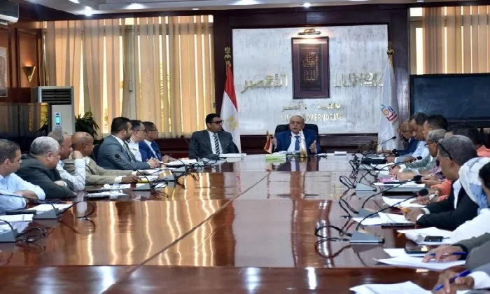 تنفيذي الأقصر: إنشاء مركز لأبحاث وزراعة الكلى وعلاج المسالك البولية وغسيل الكلى تنفيذي الأقصر: إنشاء مركز لأبحاث وزراعة الكلى وعلاج المسالك البولية وغسيل الكلى
