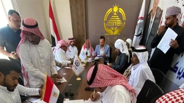 توافد أهالي على مقر "الجبهة الوطنية" لتسجيل استمارات العضوية