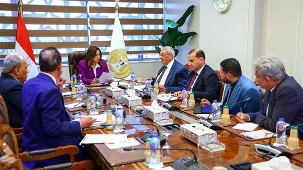 توجيه حكومي عاجل لإنجاز الحدود العمرانية للقرى والمناطق الريفية توجيه حكومي عاجل لإنجاز الحدود العمرانية للقرى والمناطق الريفية