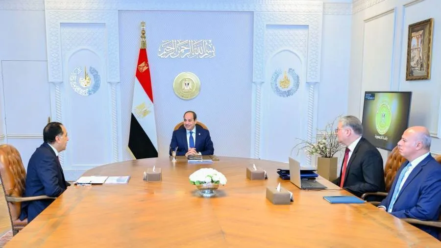 توجيهات فورية من الرئيس السيسي لضمان استقرار إمدادات الكهرباء في فصل الصيف توجيهات فورية من الرئيس السيسي لضمان استقرار إمدادات الكهرباء في فصل الصيف