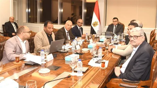 توجيهات وزير الإسكان حول نظام مياه الشرب في مدن شرق وغرب القاهرة توجيهات وزير الإسكان حول نظام مياه الشرب في مدن شرق وغرب القاهرة