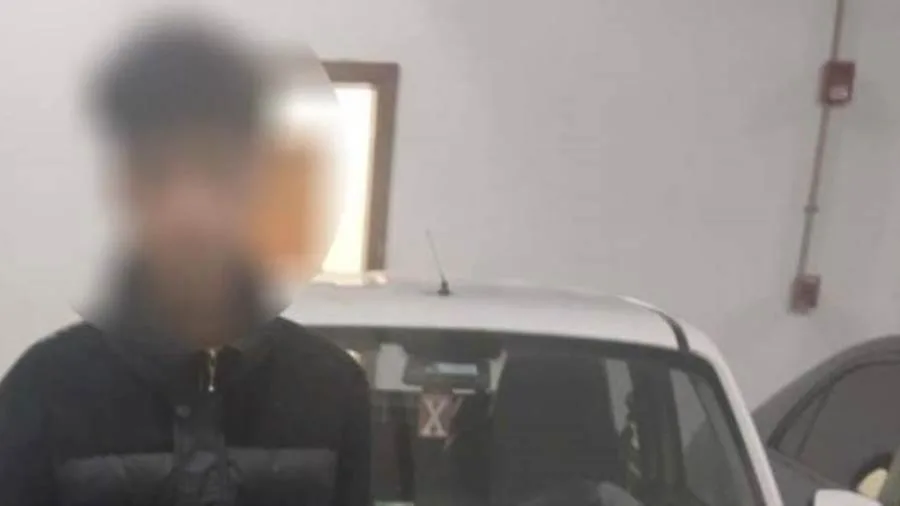 توضيح تفاصيل فيديو إطلاق النار على شخص في القاهرة واعتقال الجناة. توضيح تفاصيل فيديو إطلاق النار على شخص في القاهرة واعتقال الجناة.