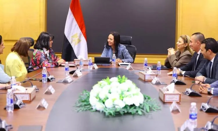 توقيع اتفاقية تعاون بين صندوق دعم الصناعات الريفية والبيئية ومؤسسة دلتا توقيع اتفاقية تعاون بين صندوق دعم الصناعات الريفية والبيئية ومؤسسة دلتا