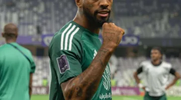 توني، لاعب الأهلي جدة، ينضم إلى منتخب إنجلترا بعد فترة غياب.