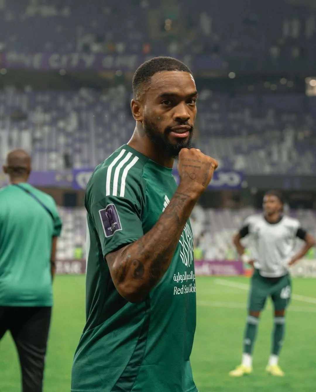 توني، لاعب الأهلي جدة، ينضم إلى منتخب إنجلترا بعد فترة غياب. توني، لاعب الأهلي جدة، ينضم إلى منتخب إنجلترا بعد فترة غياب.