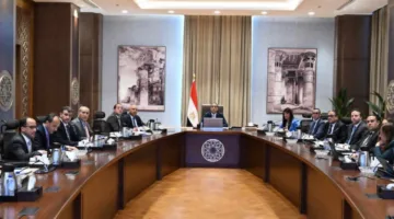 مدبولى يعلن استمرار جهود الحكومة لتحقيق الأهداف المتعلقة بالاستدامة في تقليل الدين الخارجي.