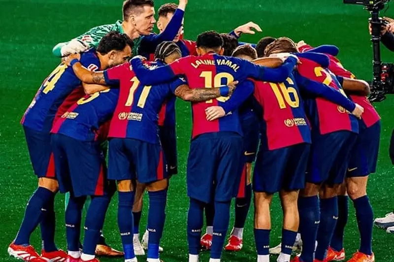 ثلاثي هجومي: تشكيلة برشلونة وأتلتيك بيلباو في الدوري الإسباني ثلاثي هجومي: تشكيلة برشلونة وأتلتيك بيلباو في الدوري الإسباني