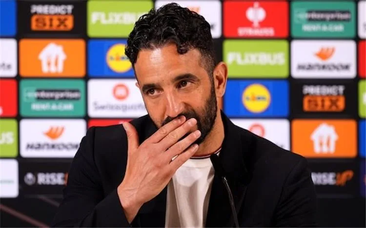 جارنةشو يشير إلى إمكانية مغادرته مانشستر يونايتد بعد الموسم السيء. جارنةشو يشير إلى إمكانية مغادرته مانشستر يونايتد بعد الموسم السيء.
