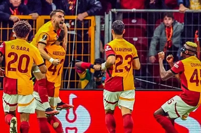 جالاتا سراي يُحقق لقب الدوري التركي قبل انتهاء الموسم بجولتين جالاتا سراي يُحقق لقب الدوري التركي قبل انتهاء الموسم بجولتين