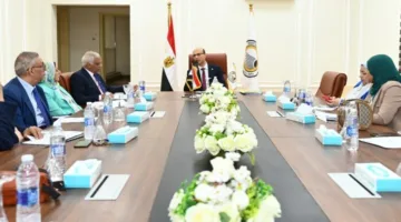 جامعة أسيوط الأهلية تعقد اجتماعاً لمجلسها الأكاديمي لبحث استراتيجيات التطوير وتسجيل الطلاب للعام المقبل.