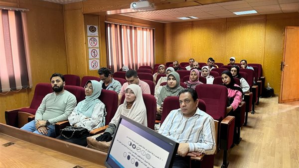 «جامعة الأقصر» تنظم دورة تدريبية حول أنظمة التصحيح الإلكتروني (صور)
