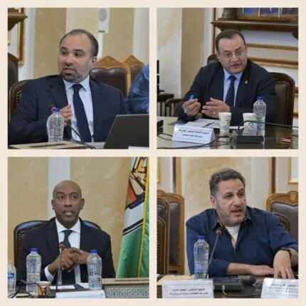 جامعة القاهرة تستضيف اجتماعاً تعريفياً حول الرؤية الاستراتيجية وأهداف المبادرة الرئاسية “تحالف وتنمية” جامعة القاهرة تستضيف اجتماعاً تعريفياً حول الرؤية الاستراتيجية وأهداف المبادرة الرئاسية “تحالف وتنمية”