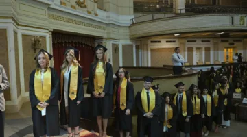 جامعة القاهرة تُكرم دفعة جديدة من كلية الحقوق في السوربون.
