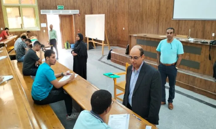 «جامعة جنوب الوادي»: بدء امتحانات ماراثون الطب والجراحة والقانون