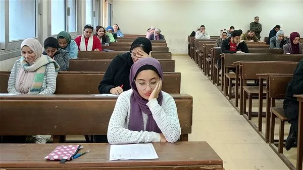 جامعة حلوان التكنولوجية توضح ضوابط امتحانات نهاية العام 2025 لمكافحة الغش في اللجان جامعة حلوان التكنولوجية توضح ضوابط امتحانات نهاية العام 2025 لمكافحة الغش في اللجان