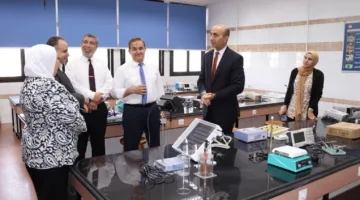 جامعة دمنهور تستضيف فريق خبراء من مركز القياس والتقويم التابع لوحدة إدارة مشروعات تطوير التعليم العالي
