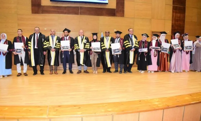 جامعة سوهاج تُكرم الدفعة التاسعة والعشرين من كلية الطب البشري وتوظف 269 من خريجيها جامعة سوهاج تُكرم الدفعة التاسعة والعشرين من كلية الطب البشري وتوظف 269 من خريجيها