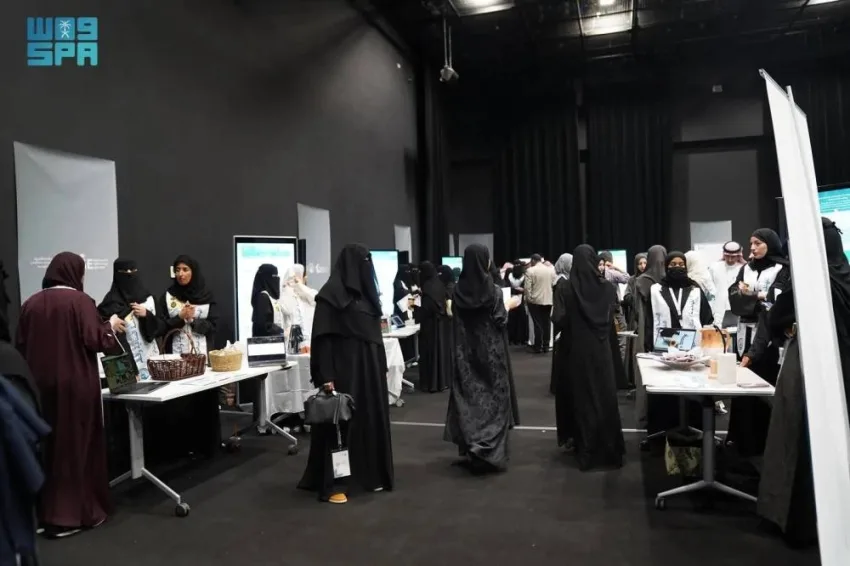جامعة نورة تقيم معرضاً لمشاريع تخرج طلاب كلية الهندسة جامعة نورة تقيم معرضاً لمشاريع تخرج طلاب كلية الهندسة