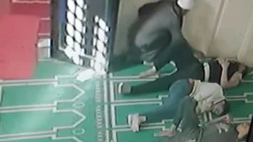 أوقاف المنيا تبدأ تحقيقًا حول فقدان هاتف محمول في المسجد
