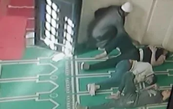أوقاف المنيا تبدأ تحقيقًا حول فقدان هاتف محمول في المسجد أوقاف المنيا تبدأ تحقيقًا حول فقدان هاتف محمول في المسجد