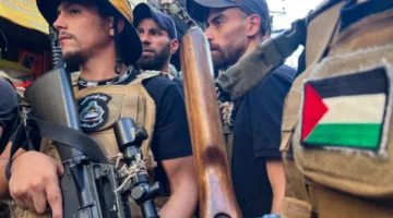 جدل “السلاح الفلسطيني بالمخيمات” يعود إلى الواجهة في لبنان.. خلافات وضغوطات وحلول صعبة التطبيق