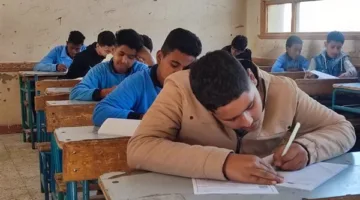 جدول امتحانات الفصل الدراسي الثاني لعام 2025 لطلبة الإعدادية في الجيزة