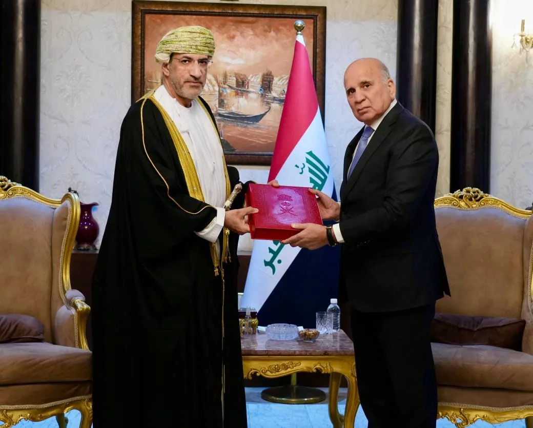 جلالة السلطان الموقر يوجه رسالة مكتوبة إلى رئيس العراق جلالة السلطان الموقر يوجه رسالة مكتوبة إلى رئيس العراق