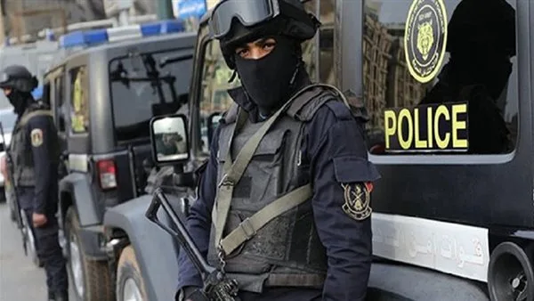 جهود مكثفة لكشف غموض سرقة أموال وهواتف من فرع إحدى شركات المحمول بأبو النمرس