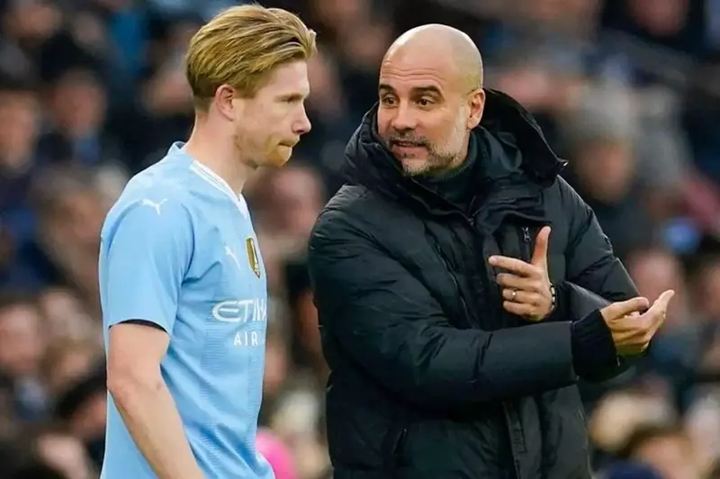 جوارديولا: دي بروين هو أعظم لاعب شاهدته في حياتي بعد ميسي جوارديولا: دي بروين هو أعظم لاعب شاهدته في حياتي بعد ميسي
