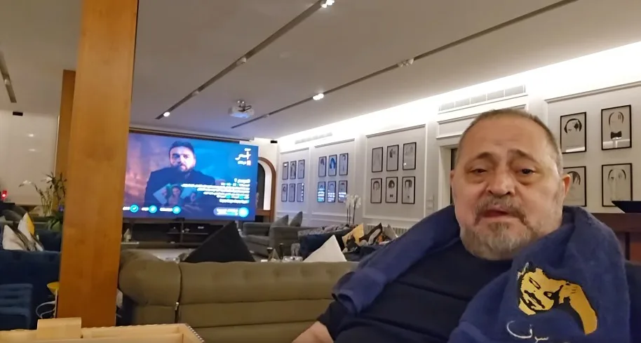 جورج وسوف يطل لأول مرة بعد شائعات عن وفاته: أتمنى أن تتقوا في الحديث عني وصحتي معتدلة بفضل الله. جورج وسوف يطل لأول مرة بعد شائعات عن وفاته: أتمنى أن تتقوا في الحديث عني وصحتي معتدلة بفضل الله.