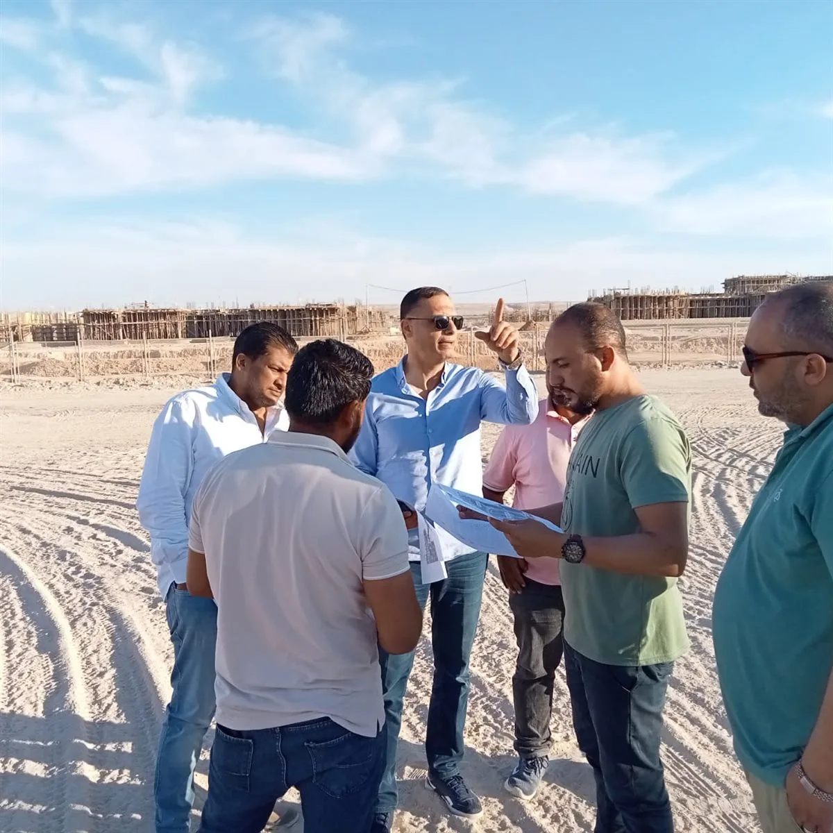 جولات لمراقبة تقدم مشروعات السياحة في منطقة سيدي حنيش بالساحل الشمالي جولات لمراقبة تقدم مشروعات السياحة في منطقة سيدي حنيش بالساحل الشمالي
