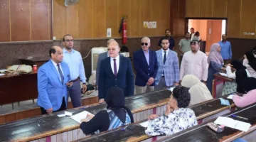جولات ميدانية لرئيس جامعة سوهاج لمتابعة سير الامتحانات في كليات الحاسبات، الهندسة، والحقوق