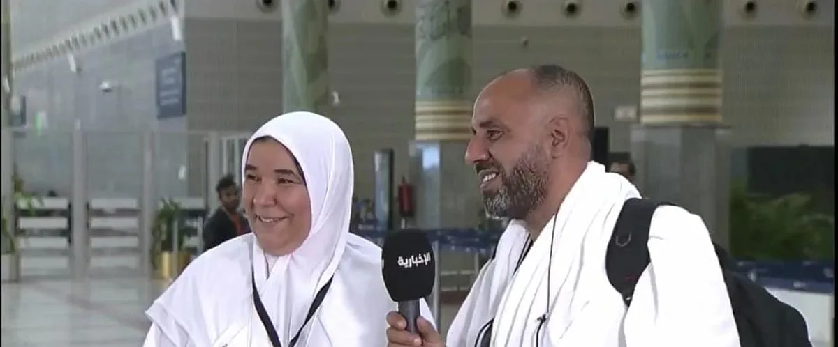 حاج جزائري يعبّر عن مشاعره بعد تحقيق حلم الحج حاج جزائري يعبّر عن مشاعره بعد تحقيق حلم الحج