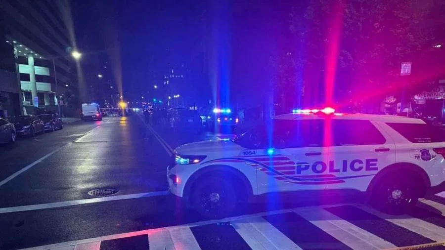 حادث إطلاق نار في واشنطن يسفر عن وفاة اثنين من موظفي السفارة الإسرائيلية حادث إطلاق نار في واشنطن يسفر عن وفاة اثنين من موظفي السفارة الإسرائيلية