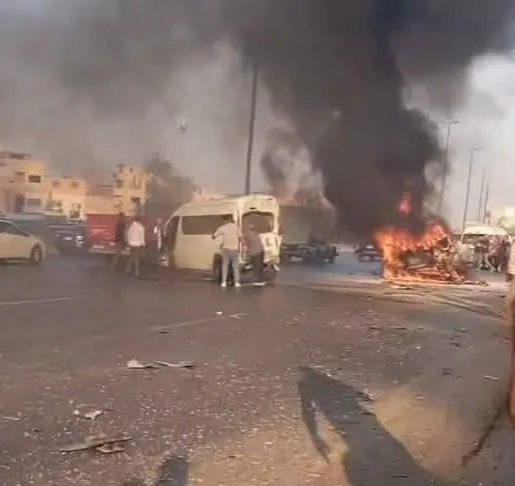 حادث كارثي على الطريق الدائري في القاهرة: 7 سيارات، جثة و14 مصاباً حادث كارثي على الطريق الدائري في القاهرة: 7 سيارات، جثة و14 مصاباً