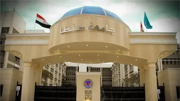 حالات إغماء جماعية خلال امتحان عملي في جامعة طنطا.. والإدارة تتخذ خطوات لحماية الطلاب من ارتفاع درجات الحرارة حالات إغماء جماعية خلال امتحان عملي في جامعة طنطا.. والإدارة تتخذ خطوات لحماية الطلاب من ارتفاع درجات الحرارة