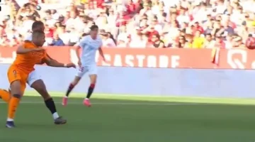 حالة طرد مثيرة للجدل.. نهاية الشوط الأول لمباراة ريال مدريد ضد أشبيلية 0-0 (فيديو)