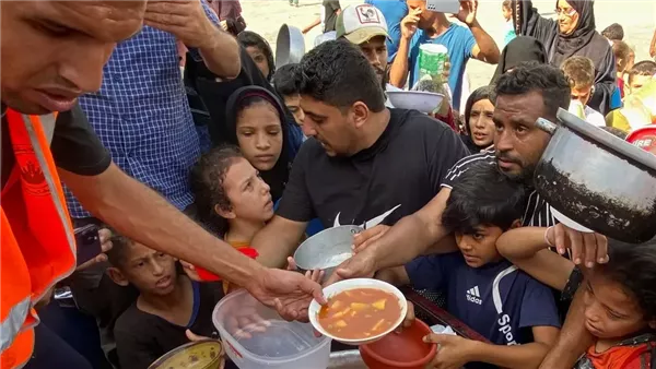 حالة من الحصار الشديد والمجاعة تهدد الملايين.. “القاهرة الإخبارية” تقدم آخر التطورات في غزة حالة من الحصار الشديد والمجاعة تهدد الملايين.. “القاهرة الإخبارية” تقدم آخر التطورات في غزة