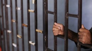 حبس المتهم بالتعدّى على طفلة بالإكراه بالقليوبية